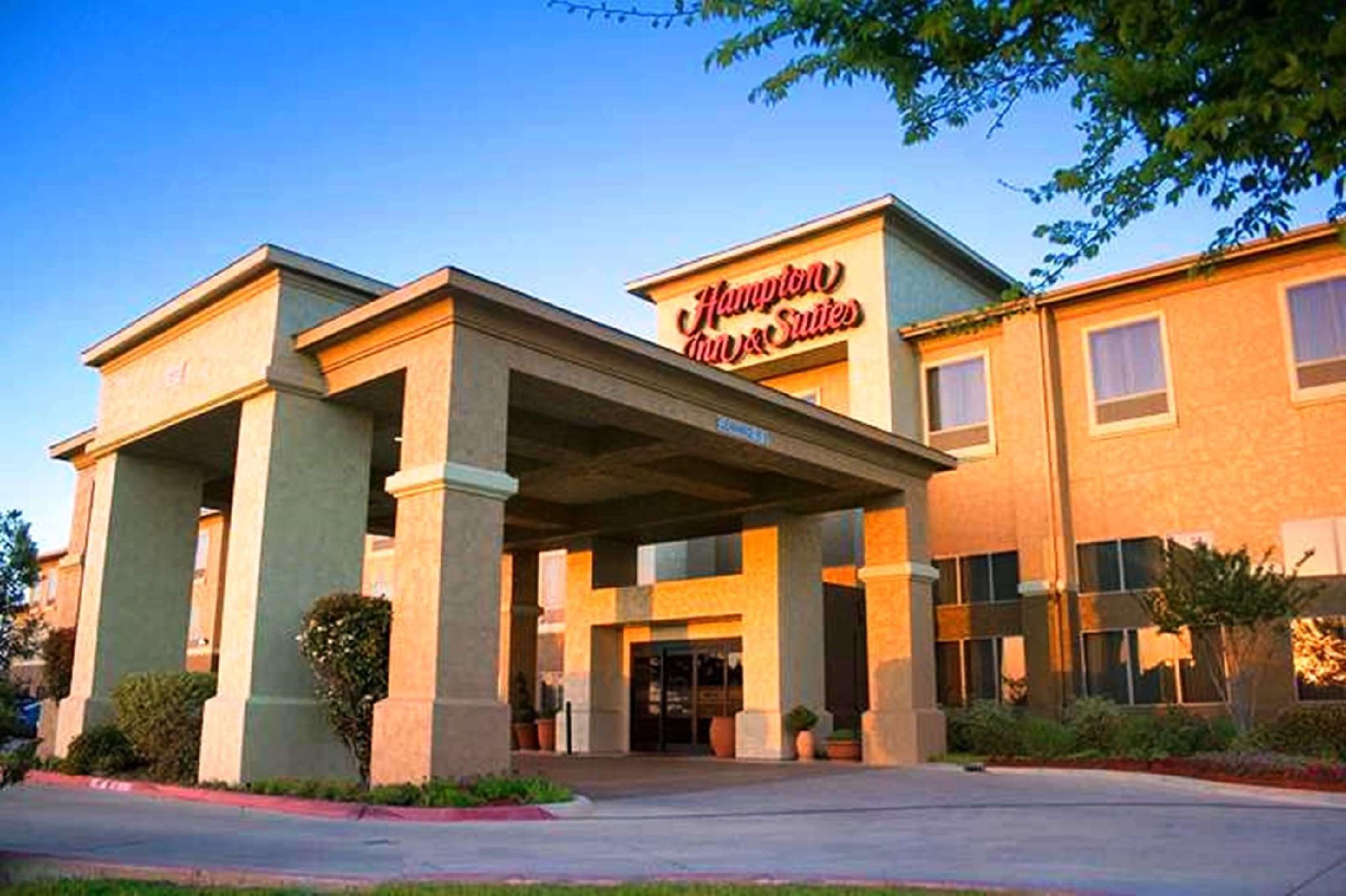 Hampton Inn & Suites Denton Esterno foto