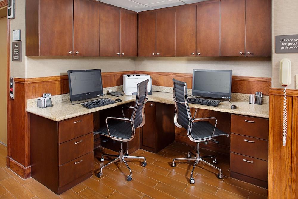 Hampton Inn & Suites Denton Esterno foto